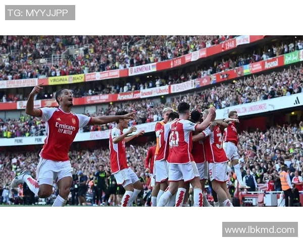 曼城领跑英超积分榜，榜首位置牢不可破